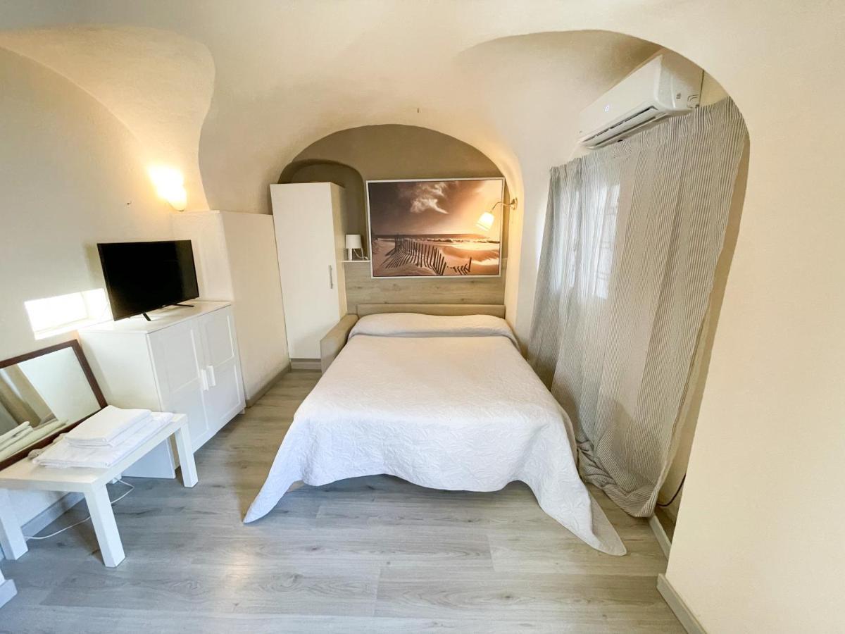Monolocale A 50 Metri Dal Mare Apartment Celle Ligure Exterior photo